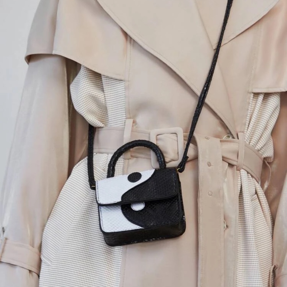 Crocodile Mini CROSSBODY BAG - Picture 3 of 6